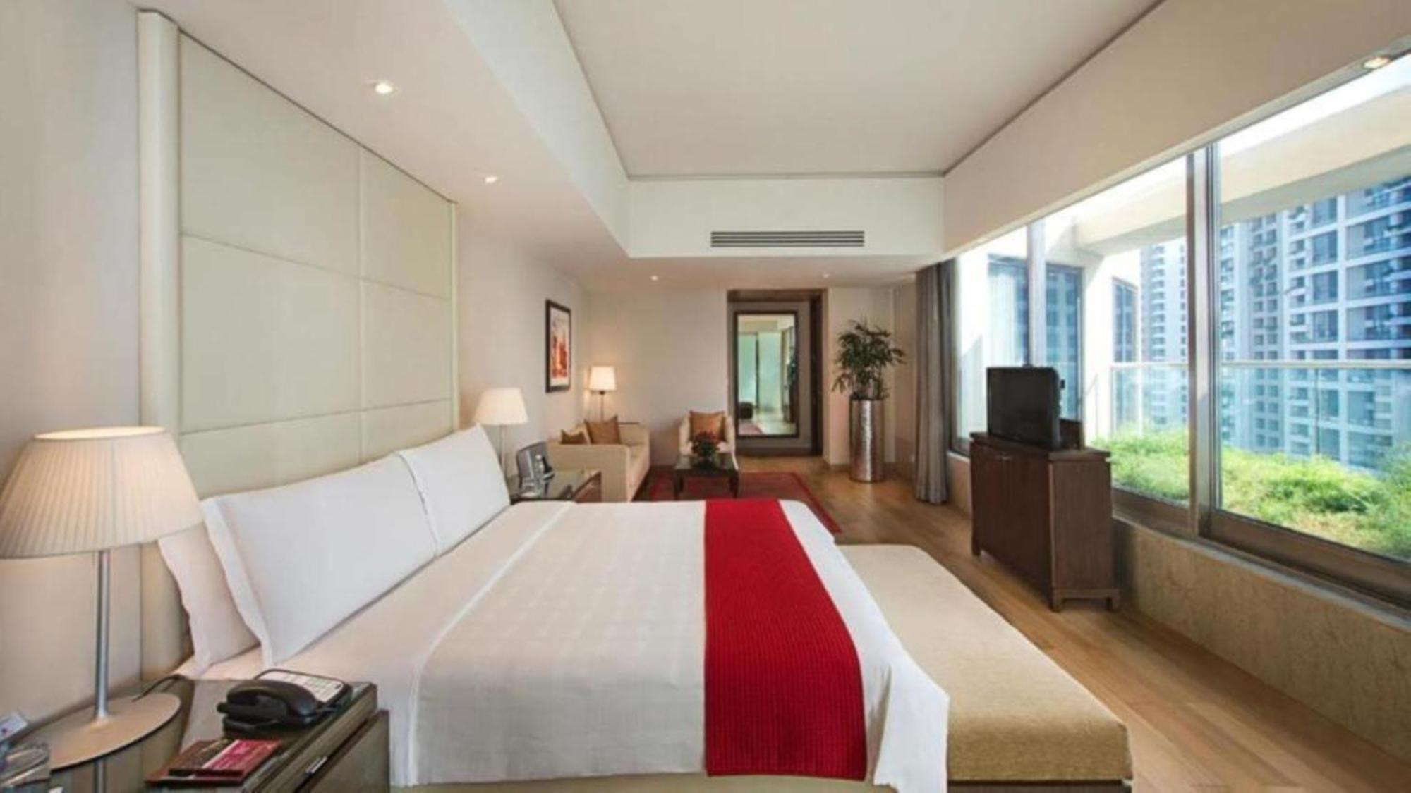 Hotel Seven Inn Near Delhi Airport 뉴델리 외부 사진
